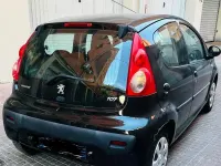 Usata Peugeot 107 68 CV (50 kW) 2009 Nero Utilitaria