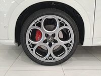 Second-hand Alfa Romeo Tonale 160 CP (117 kW) 2024 Alb SUV