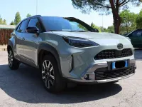 Usata Toyota Yaris Cross 92 CV (67 kW) 2024 Verde SUV