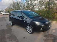 Usata Opel Zafira Tourer 130 CV (95 kW) 2012 Nero Monovolume