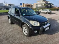 Usata Toyota RAV4 150 CV (110 kW) 2004 Nero SUV