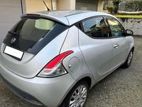 Usata Lancia Ypsilon Silver 95 CV (69 kW) 2013 Argento Utilitaria