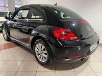 Usata VW Beetle Design 105 CV (77 kW) 2014 Nero Utilitaria