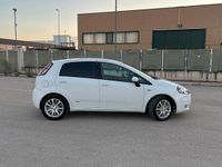Usata Fiat Grande Punto 90 CV (66 kW) 2007 Bianco Utilitaria
