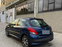 Usata Peugeot 207 73 CV (53 kW) 2011 Bluazzurro Berlina