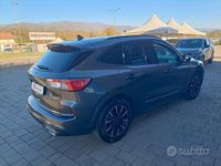 Usata Ford Kuga ST-Line 120 CV (88 kW) 2022 Grigio SUV