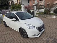 Usata Peugeot 208 Access 68 CV (50 kW) 2014 Bianco Utilitaria