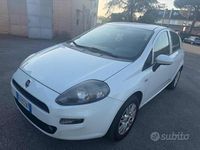 Usata Fiat Punto Lounge 77 CV (56 kW) 2015 Bianco Utilitaria