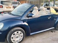 Usata VW New Beetle 101 CV (74 kW) 2005 Blu Utilitaria