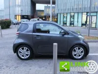 Usata Toyota iQ Executive 97 CV (71 kW) 2010 Grigio Utilitaria