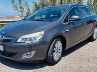 Usata Opel Astra Cosmo 125 CV (91 kW) 2012 Grigio Station wagon