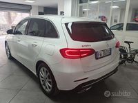 Usata Mercedes B180 135 CV (99 kW) 2019 Bianco Monovolume
