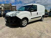 Usata Opel Combo 95 CV (69 kW) 2016 Bianco Furgone
