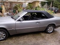 Usata Mercedes E200 136 CV (100 kW) 1993 Cabrio