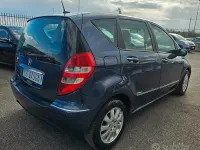 Usata Mercedes A180 Avantgarde Edition 109 CV (80 kW) 2007 Blu/azzurro Berlina