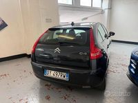 Usado Citroën C4 120 HP (88 kW) 2009 Cinzento Sedan