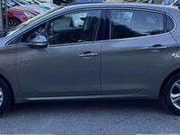 Usata Peugeot 208 Allure 68 CV (50 kW) 2012 Utilitaria