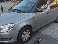 Usata Skoda Roomster 70 CV (51 kW) 2012 Grigio Monovolume