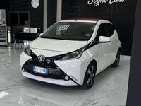 Usata Toyota Aygo X-play 69 CV (50 kW) 2017 Bianco Utilitaria