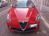 Usata Alfa Romeo Giulietta 120 CV (88 kW) 2018 Rosso Utilitaria