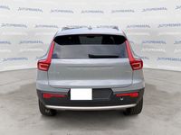 Nuova Volvo XC40 Core 163 CV (119 kW) 2026 Grigio SUV