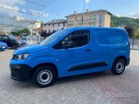 Usata Peugeot Partner Premium 99 CV (72 kW) 2019 Blu Monovolume