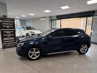 Usata Mercedes GLA180 122 CV (89 kW) 2019 Blu SUV