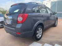 Usata Chevrolet Captiva LS 150 CV (110 kW) 2010 Grigio SUV