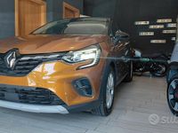 Usata Renault Captur Intens 91 CV (66 kW) 2022 Giallo SUV