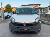 Usado Fiat Doblò Easy 120 HP (88 kW) 2021 Branco Monovolume