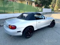 Usata Mazda MX5 110 CV (80 kW) 1999 Grigio Cabrio