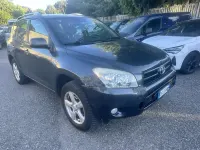 Usata Toyota RAV4 Luxury 136 CV (100 kW) 2006 Grigio SUV