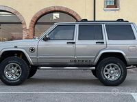 Usata Jeep Cherokee 116 CV (85 kW) 2001 Grigio SUV