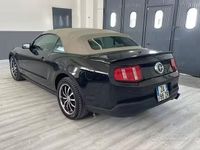 Usata Ford Mustang 306 CV (225 kW) 2012 Nero Cabrio