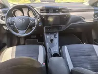 Usata Toyota Auris Hybrid Active 99 CV (72 kW) 2018 Argento Station wagon