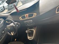 Usata Renault Scénic III 110 CV (80 kW) 2010 Grigio Monovolume