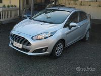 Usata Ford Fiesta Titanium 95 CV (69 kW) 2015 Grigio Berlina