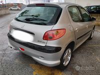 Usata Peugeot 206 68 CV (50 kW) 2005 Utilitaria