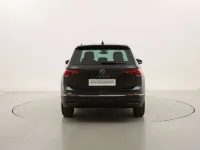 Usata VW Tiguan Life 122 CV (89 kW) 2022 Grigio SUV