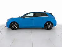 Usata Opel Astra Elegance 110 CV (80 kW) 2023 Blu Utilitaria