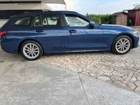 Usata BMW 320 Advantage 190 CV (139 kW) 2021 Blu/azzurro Station wagon