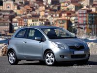 Usata Toyota Yaris 69 CV (50 kW) 2008 Grigio Berlina