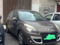 Usata Renault Scénic III 106 CV (77 kW) 2010 Marrone Monovolume