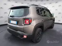 Usata Jeep Renegade Night Eagle 120 CV (88 kW) 2016 Grigio SUV
