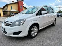 Usata Opel Zafira Business 110 CV (80 kW) 2015 Bianco Monovolume