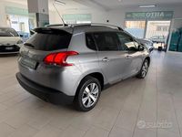 Usata Peugeot 2008 Allure 92 CV (67 kW) 2015 Grigio SUV