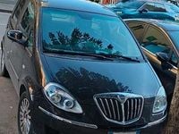 Usata Lancia Musa 77 CV (56 kW) 2011 Nero Monovolume