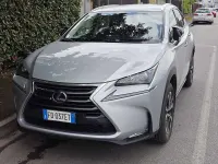Usata Lexus NX300h Executive Line 155 CV (114 kW) 2016 Argento SUV