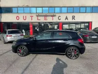 Usata Mercedes A180 122 CV (89 kW) 2012 Nero Utilitaria