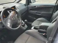 Usata Opel Zafira Cosmo 105 CV (77 kW) 2007 Grigio Monovolume